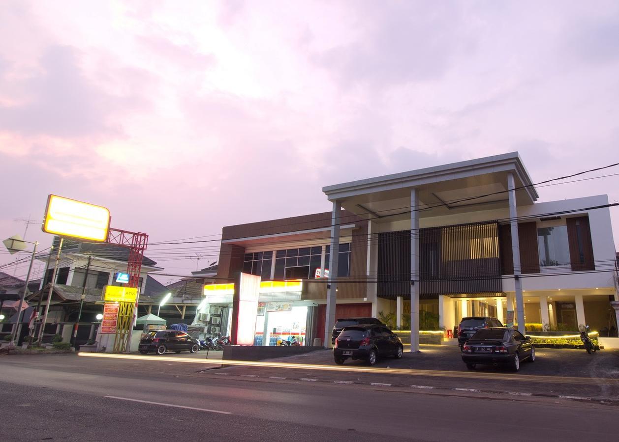 Vinotel Cirebon Ngoại thất bức ảnh